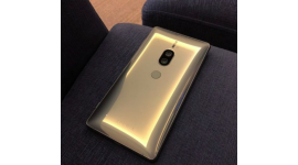Золотистый Sony Xperia XZ2 Premium на снимке и примеры фотографий на камеру флагмана